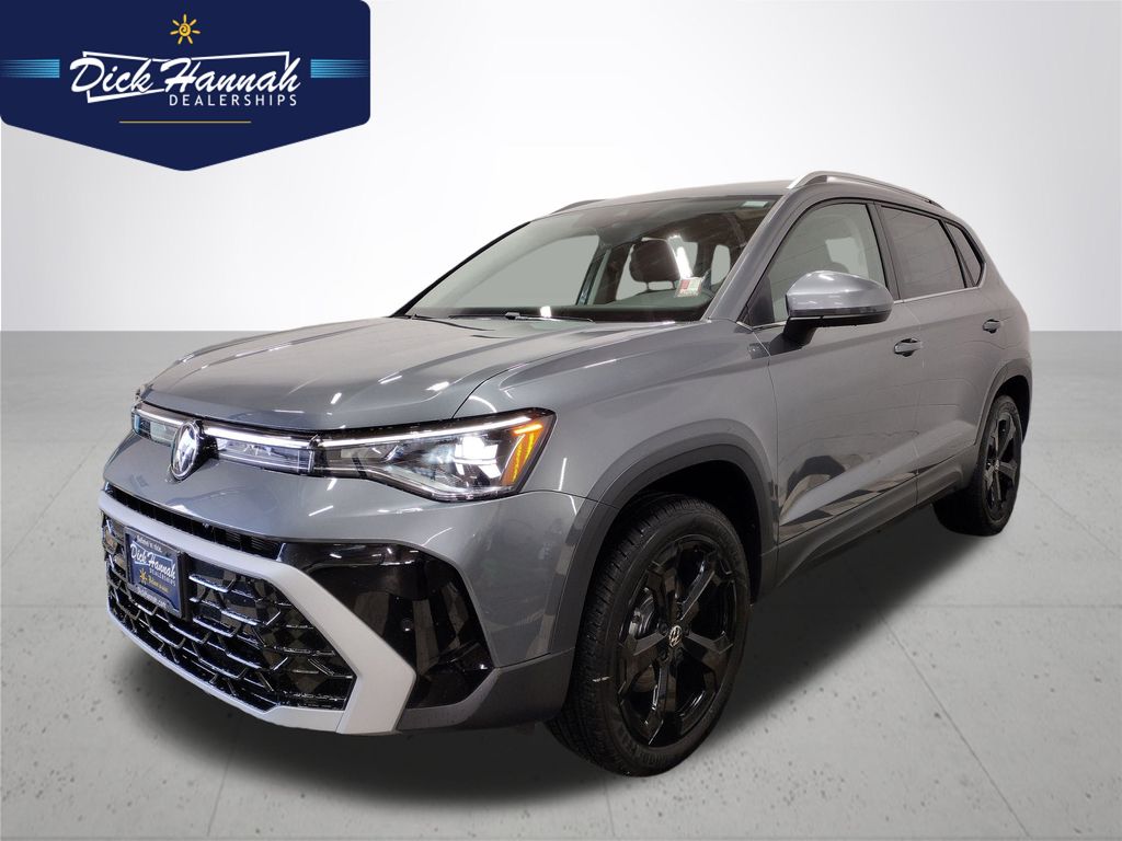 2025 Volkswagen Taos SEL's photo