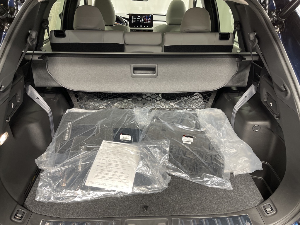 2025 Mitsubishi Outlander SE photo 30