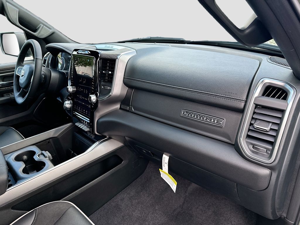 2026 Ram 1500 Laramie photo 27
