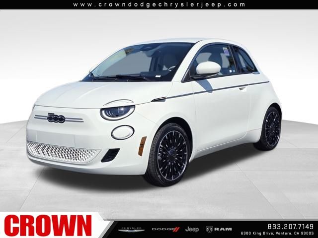 2025 FIAT 500e Base's photo