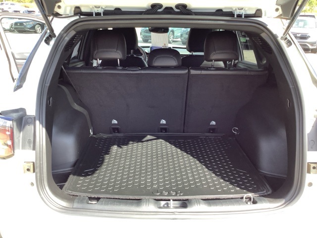 2024 Jeep Compass Trailhawk photo 18