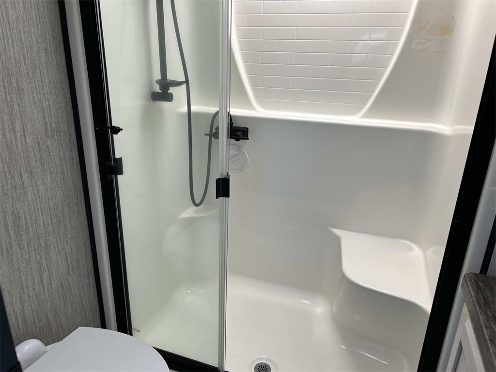 2022 Ford Explorer XLT photo 4