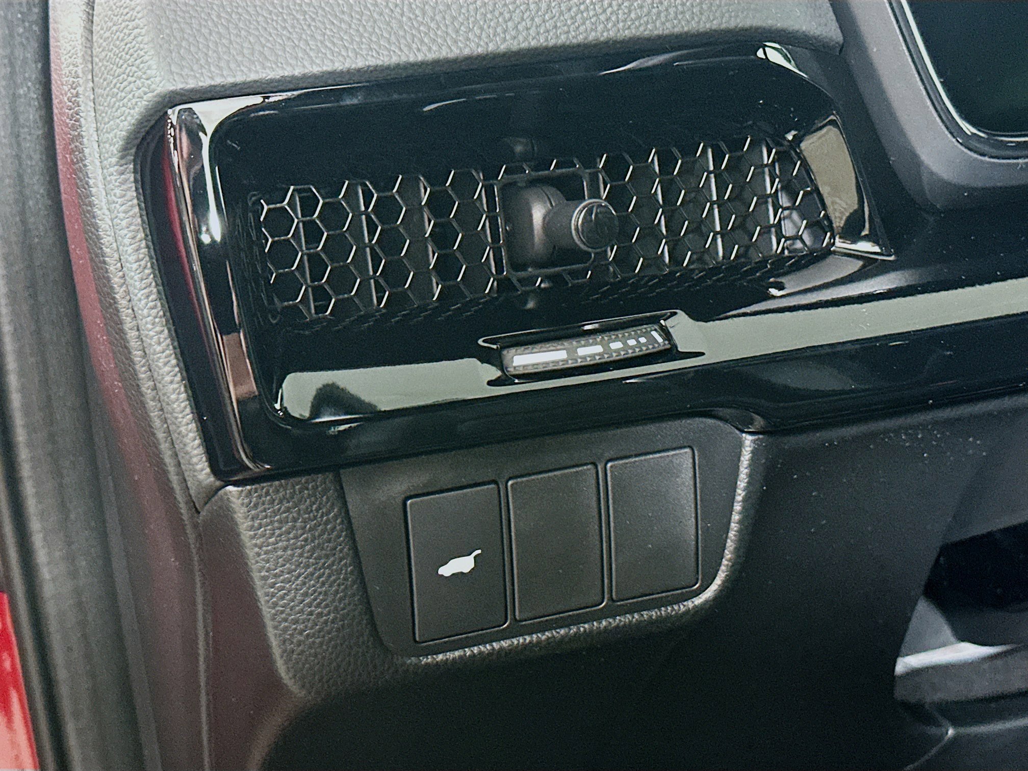 2026 Honda CR-V Sport Touring Hybrid photo 9