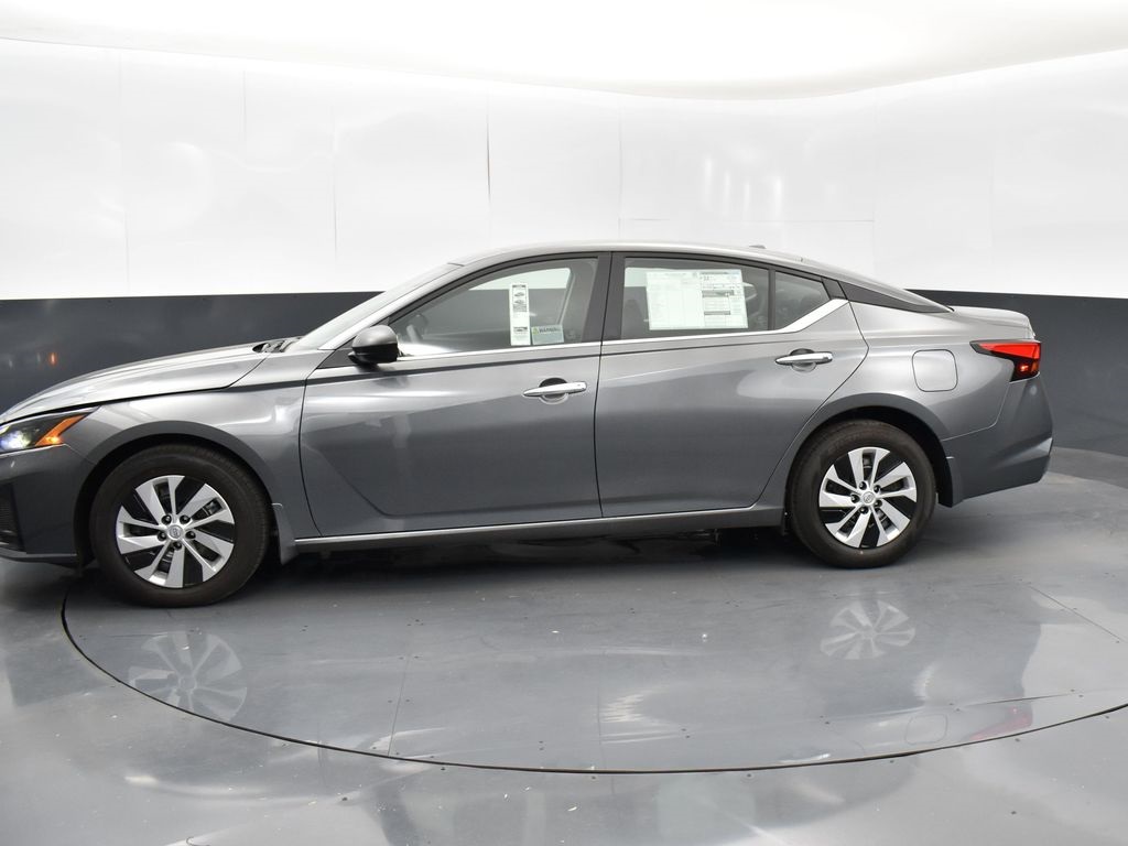 2025 Nissan Altima 2.5 S photo 4