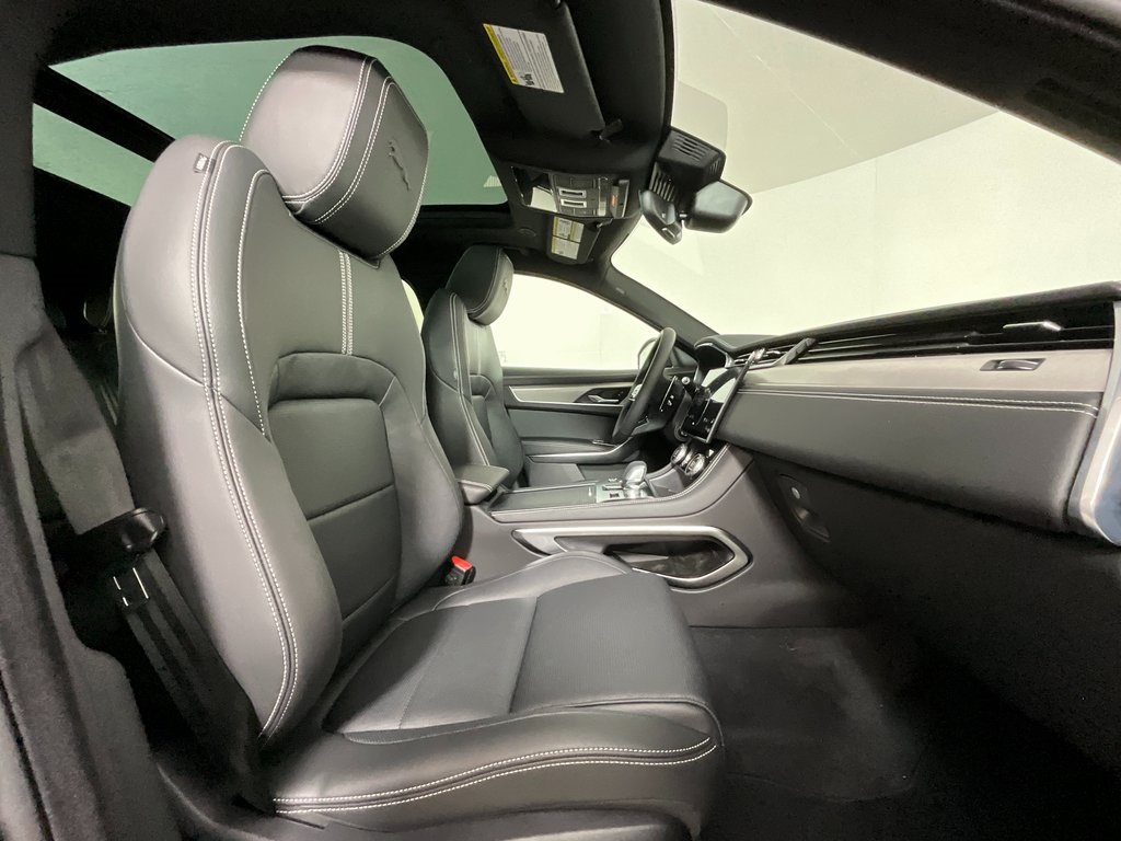2025 Jaguar F-PACE P250 R-Dynamic S photo 2