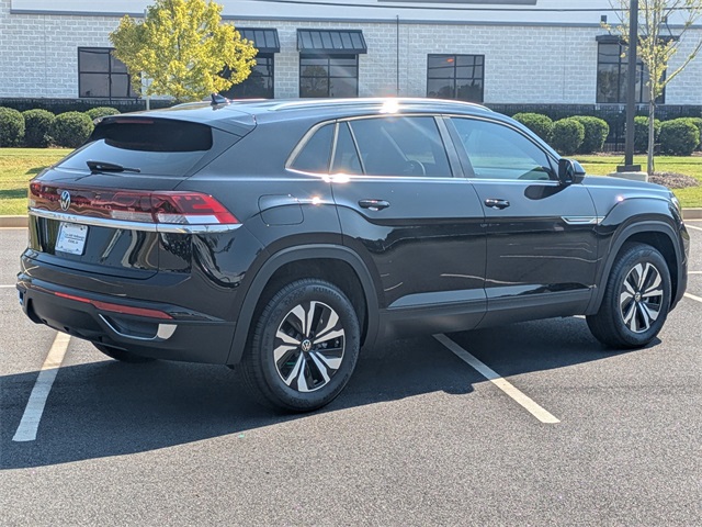2025 Volkswagen Atlas Cross Sport SE photo 3