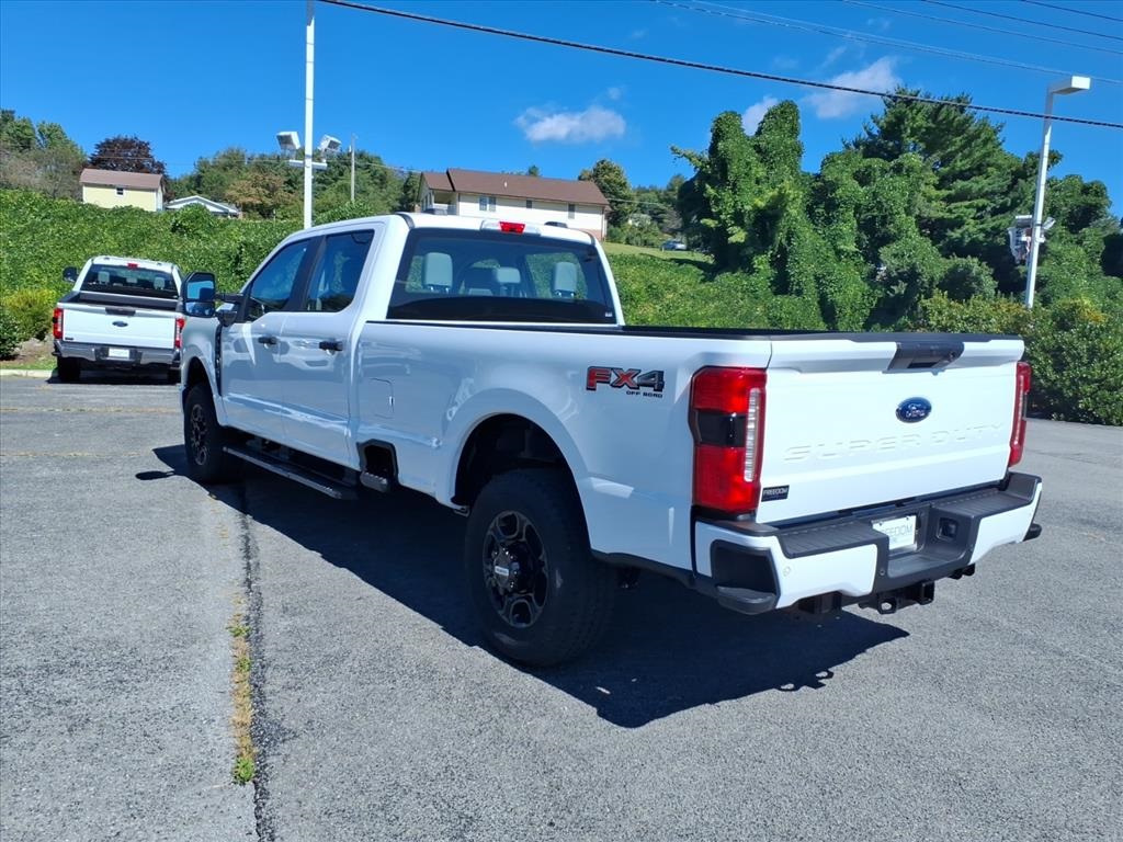 2026 Ford F-250 XL photo 3