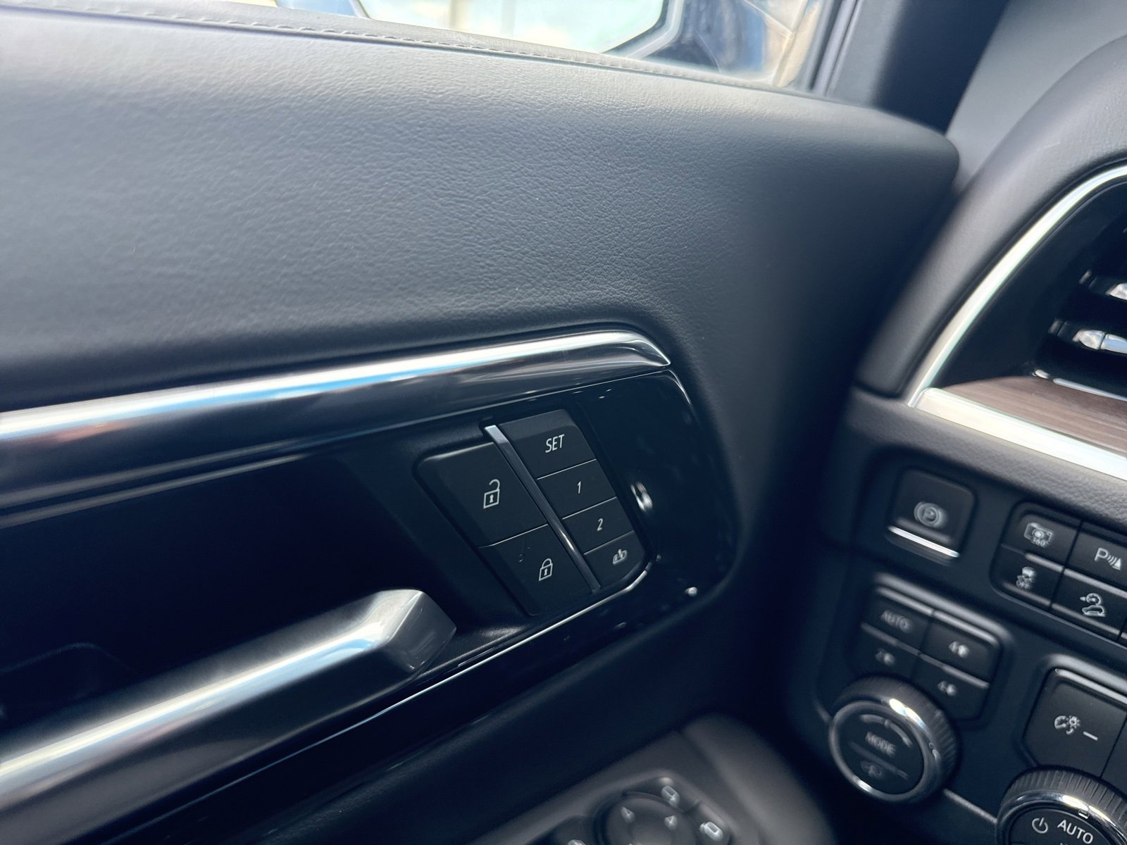 2026 Chevrolet Tahoe Z71 photo 36
