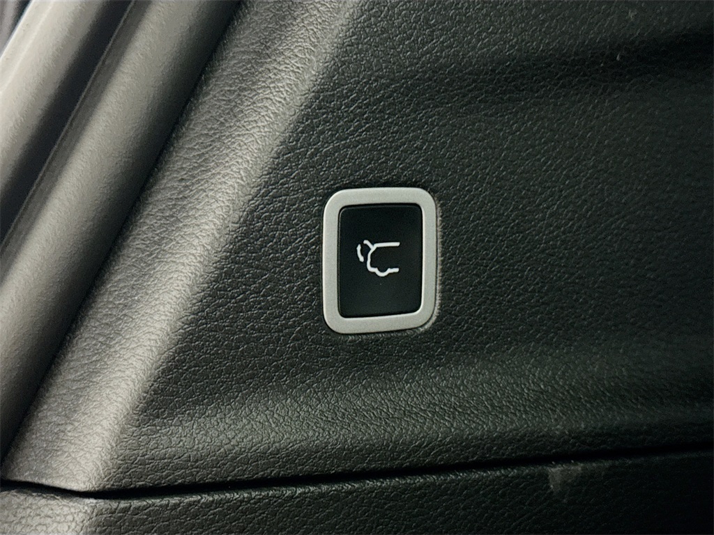 2025 Chrysler Pacifica photo 15