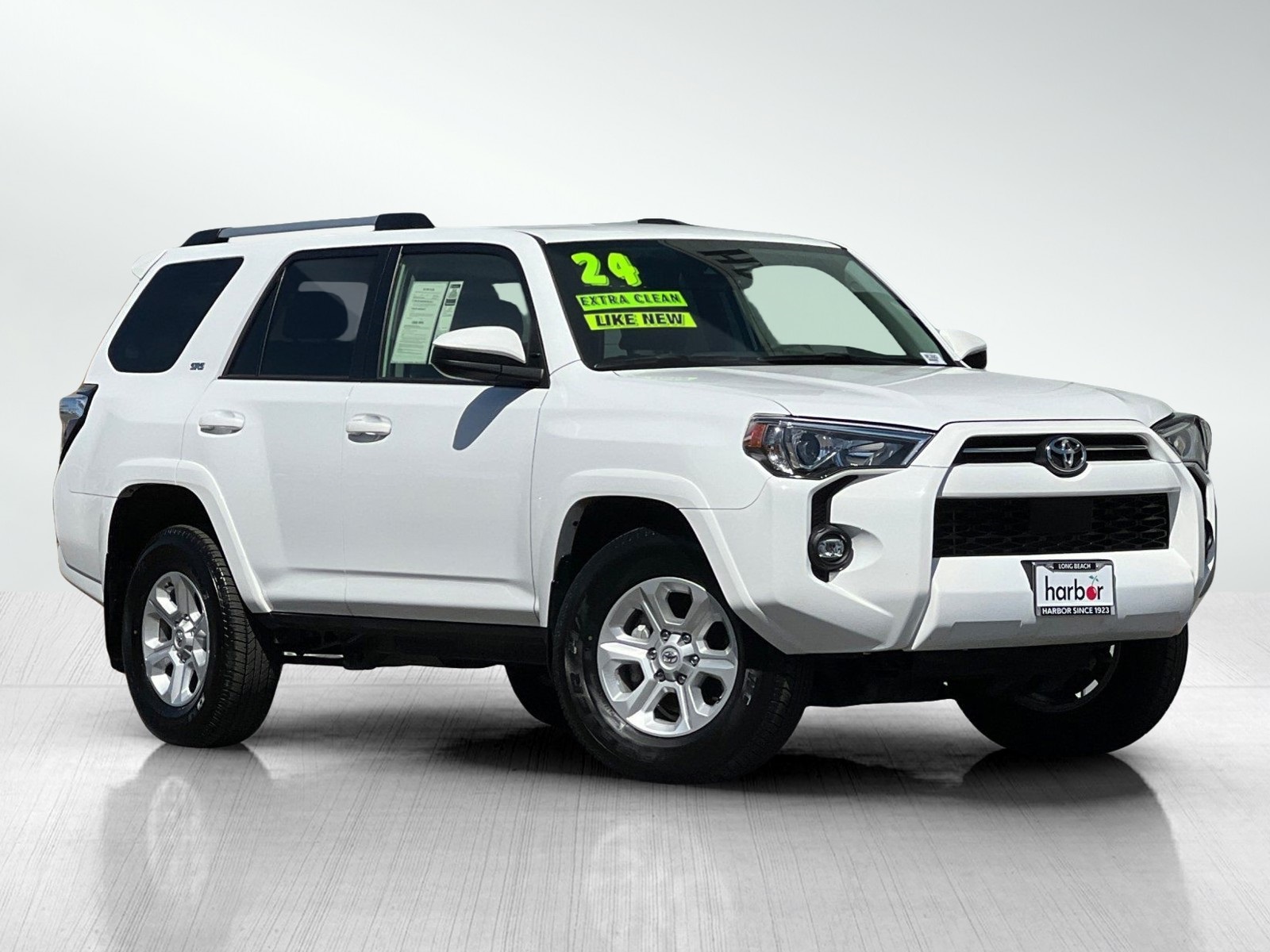 2024 Toyota 4Runner SR5 photo 2
