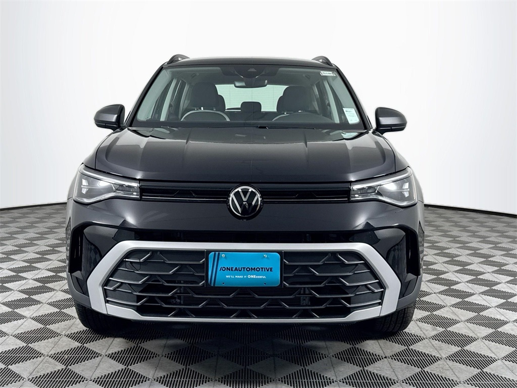 2025 Volkswagen Taos S photo 3