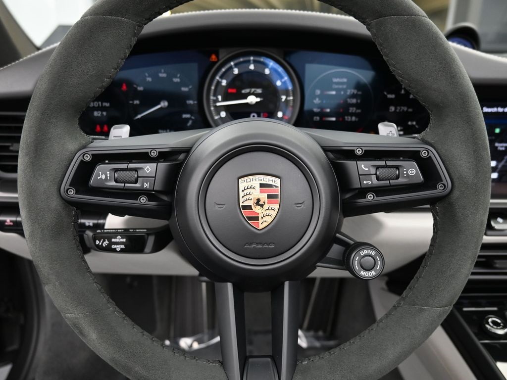 2024 Porsche 911 GTS photo 21