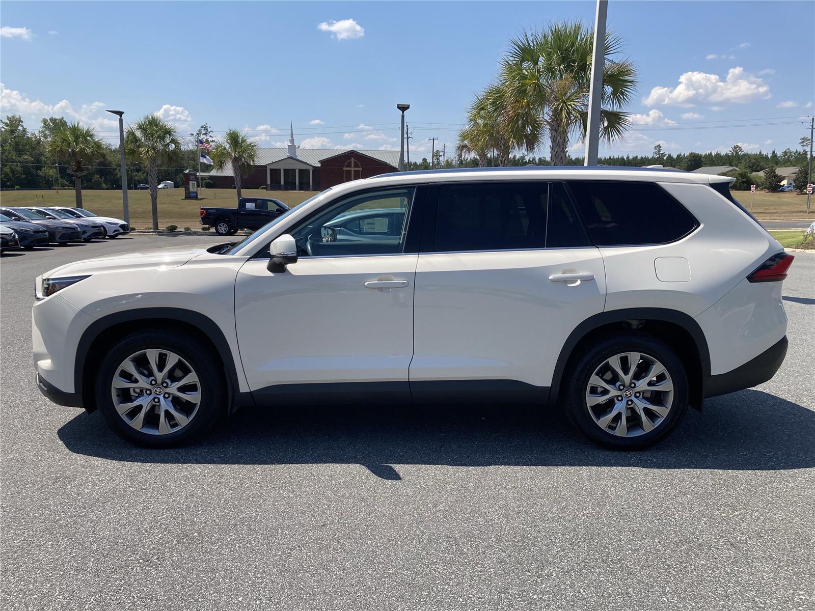 2024 Toyota Grand Highlander Hybrid Limited photo 4