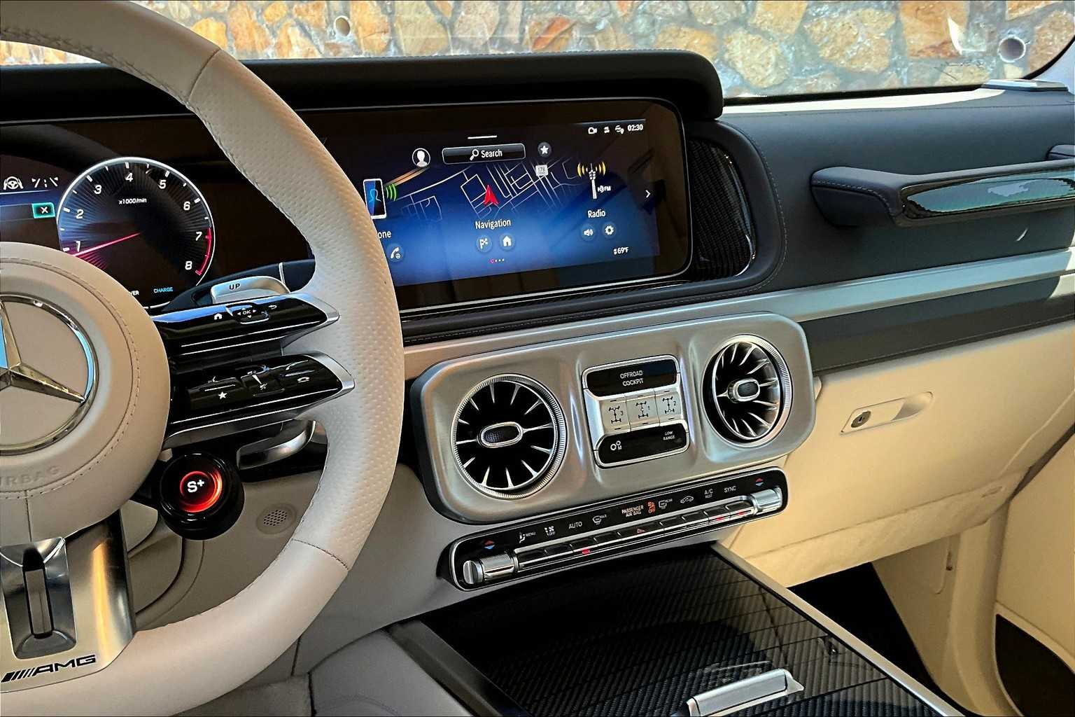 2025 Mercedes Benz G AMG 63 photo 16