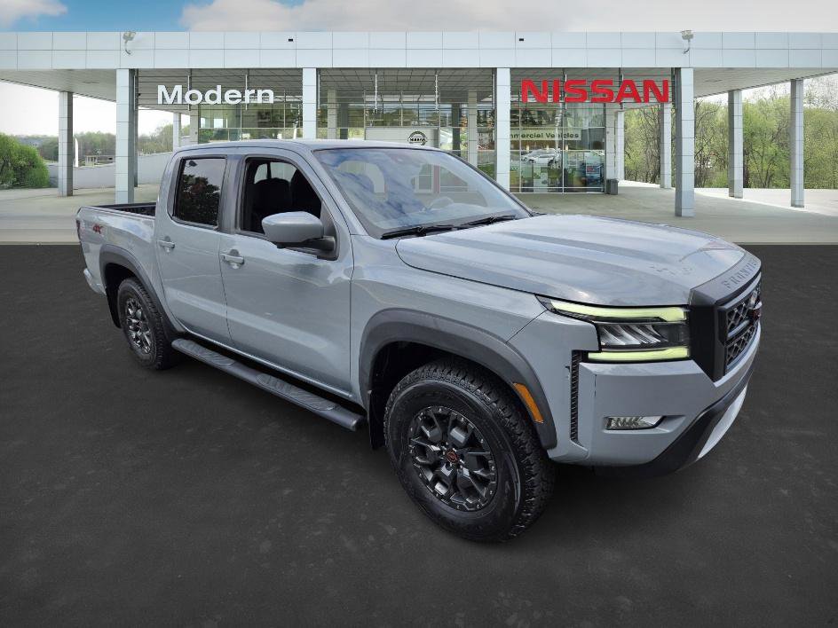 2023 Nissan Frontier PRO-4X photo 3