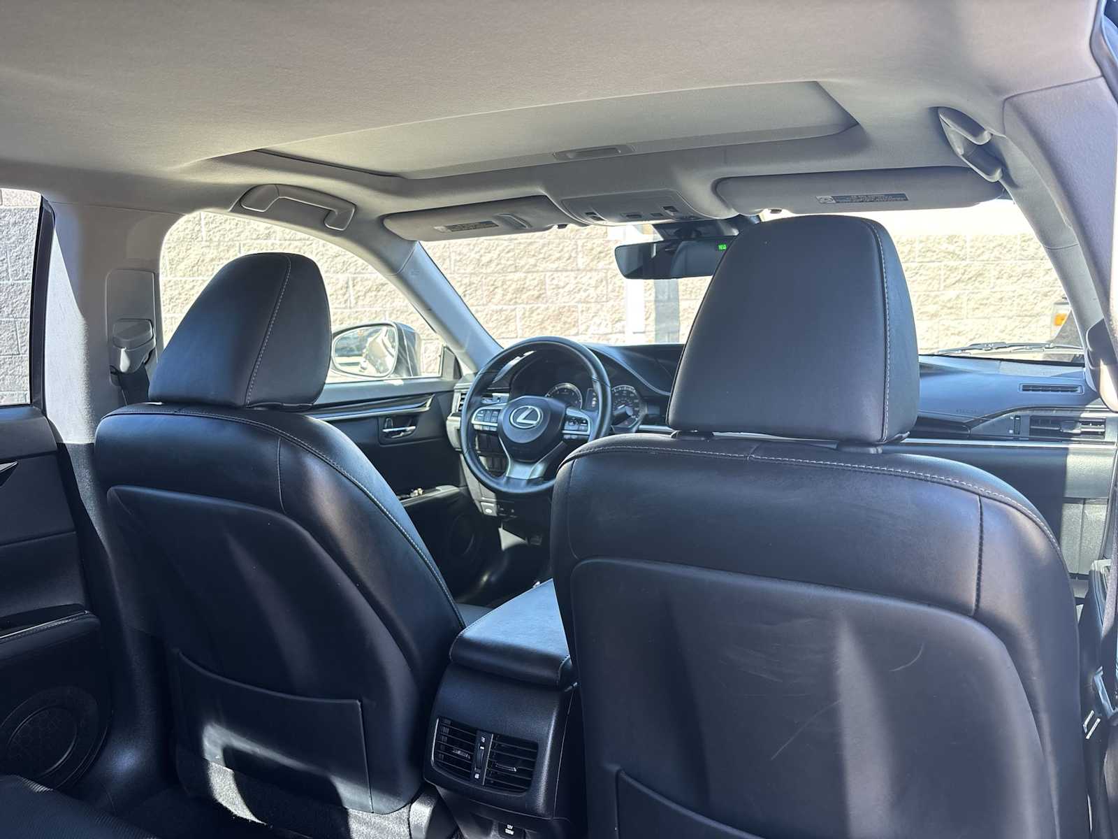 2017 Lexus ES 350 photo 15