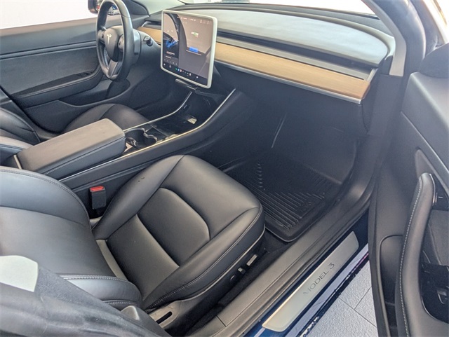 2019 Tesla Model 3 Long Range photo 14