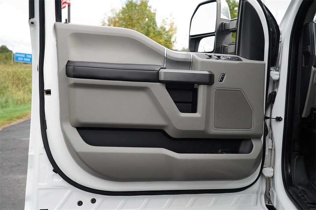 2021 Ford F-250 photo 13