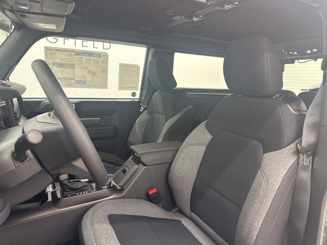 2025 Ford Bronco Base photo 9
