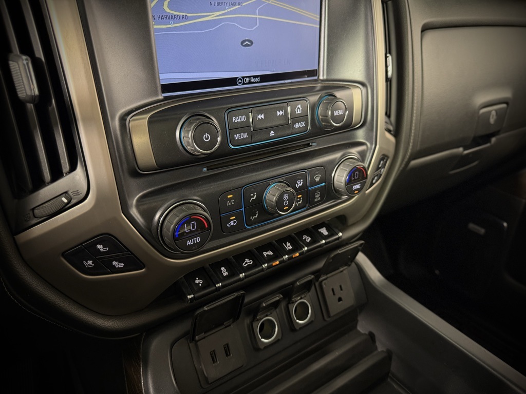 2019 Gmc Sierra HD Denali photo 26