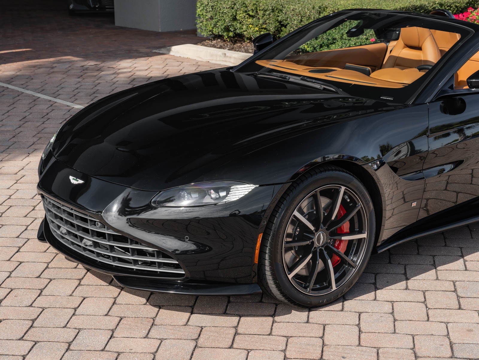 2021 Aston Martin Vantage photo 5