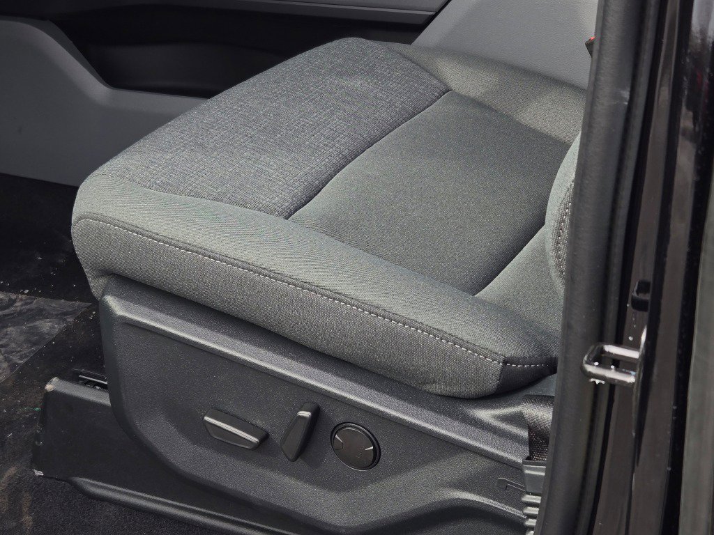 2025 Ford F-150 XLT photo 21