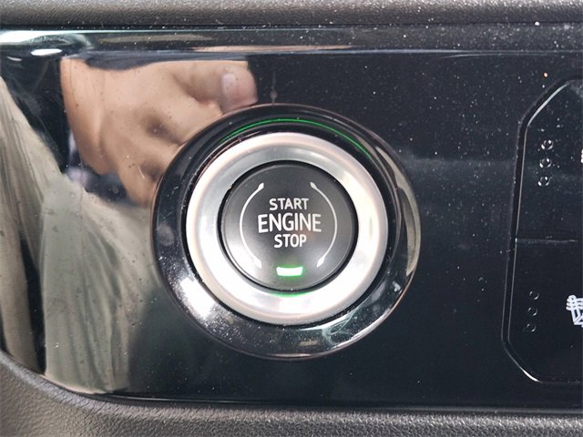 2022 Chevrolet Silverado 1500 LT photo 19
