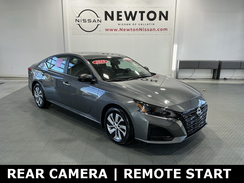 2025 Nissan Altima S's photo