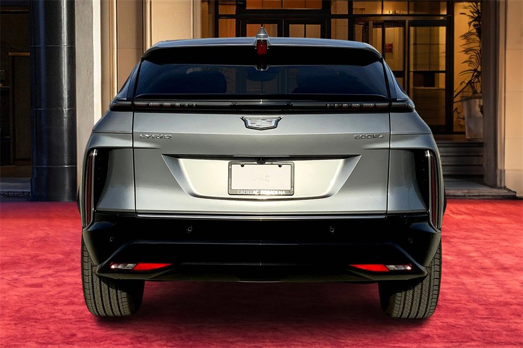 2025 Cadillac Lyriq Luxury photo 5