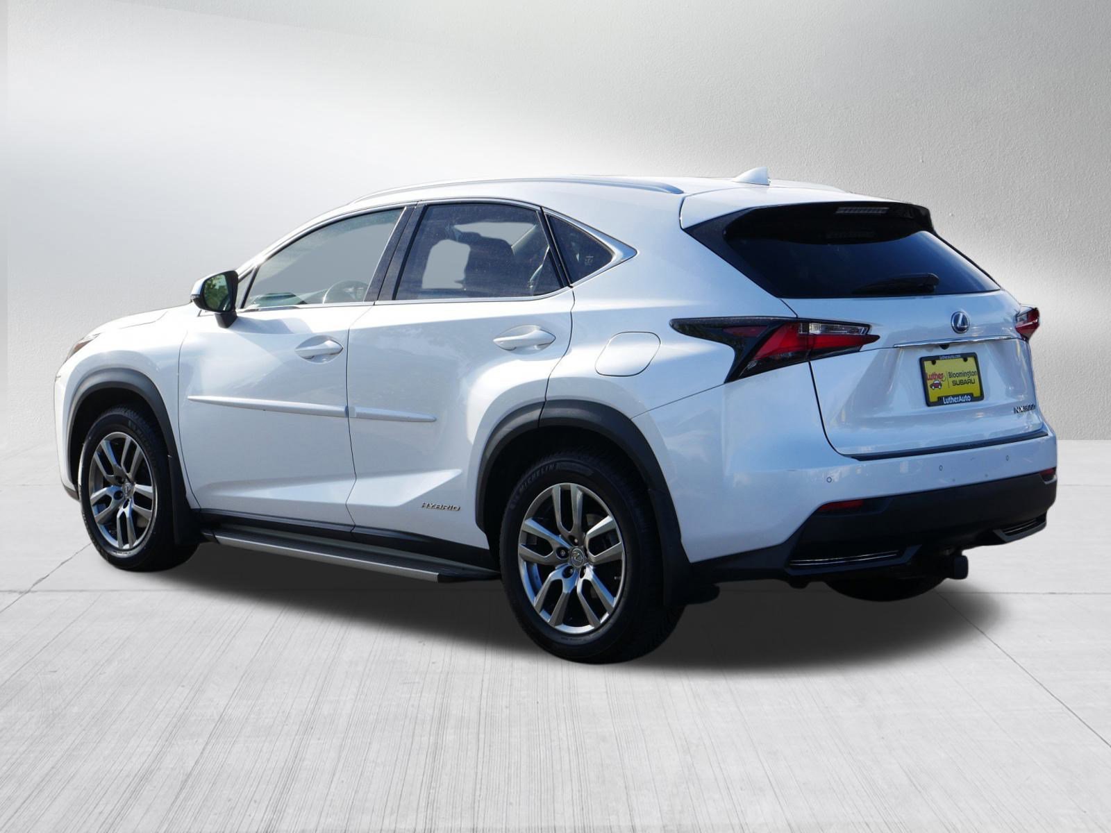 2016 Lexus NX 300h Luxury photo 5