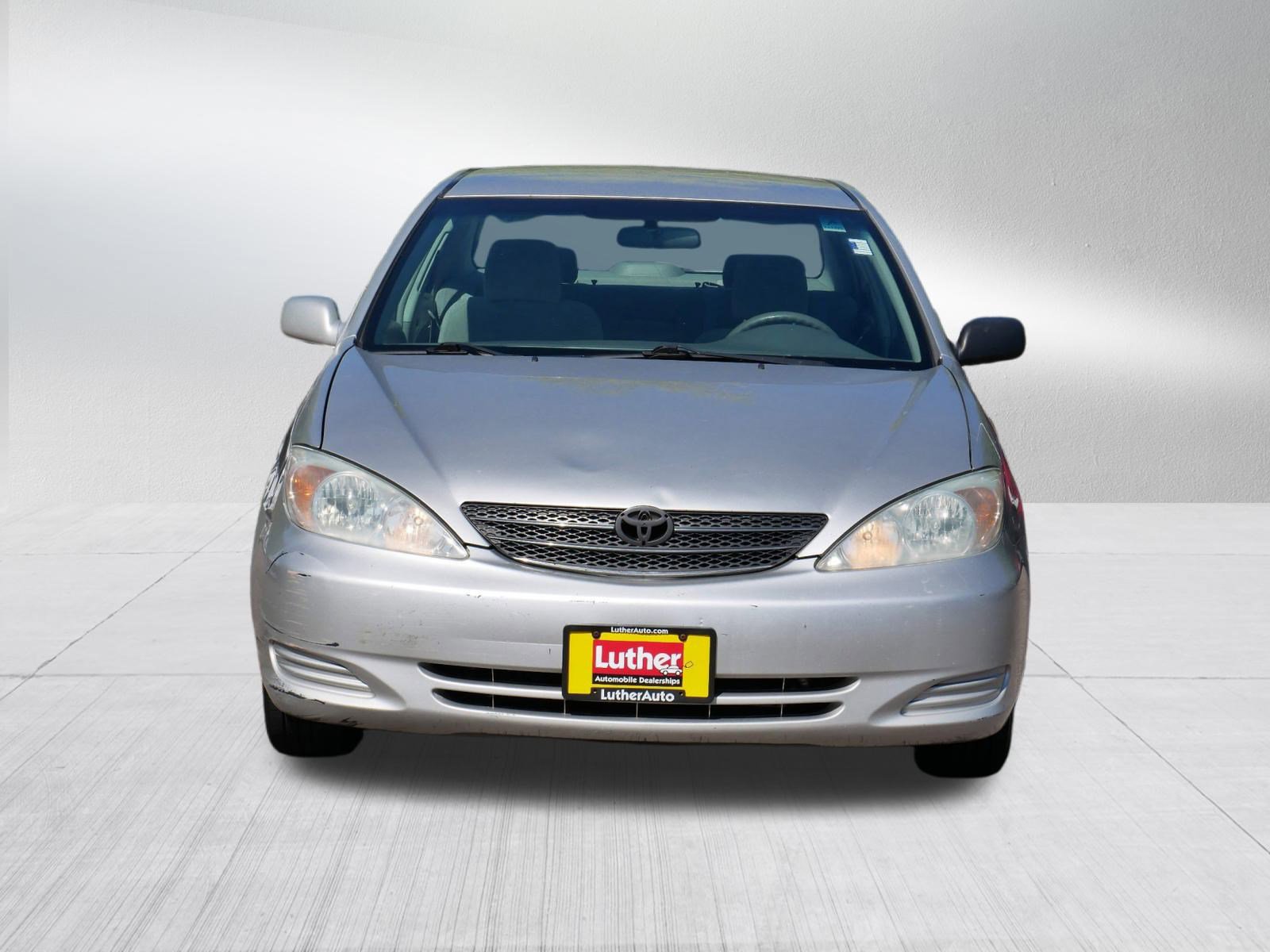 2004 Toyota Camry LE photo 2