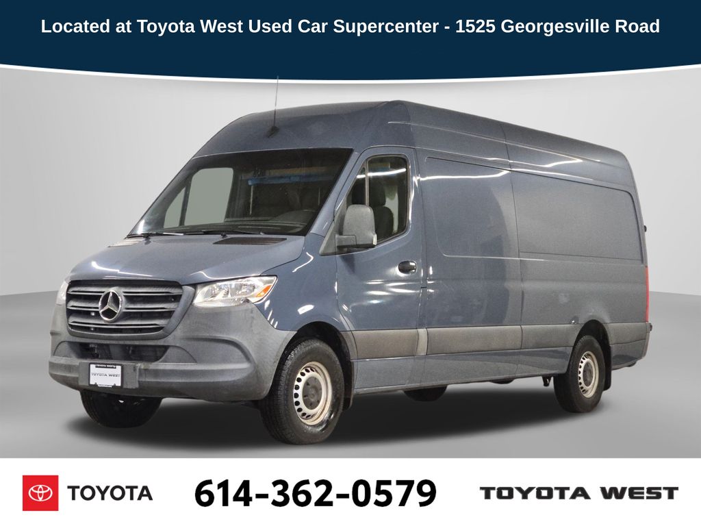 2019 Mercedes-Benz Sprinter Crew Van Base's photo