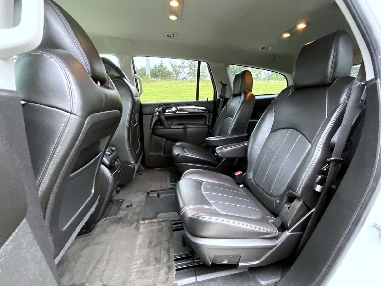 2017 Buick Enclave Premium photo 17