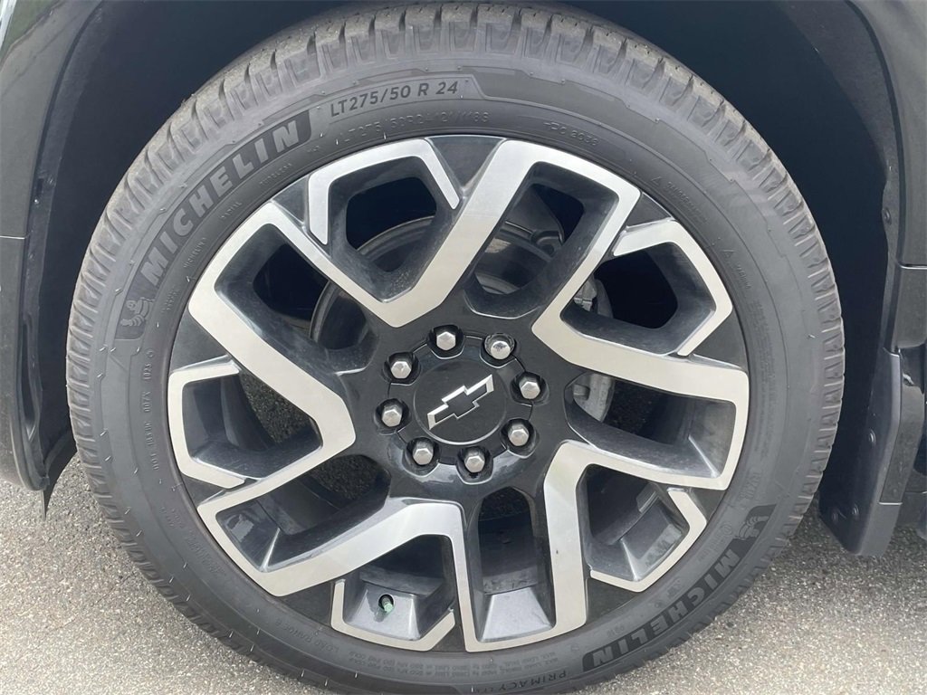 2024 Chevrolet Silverado EV RST photo 25