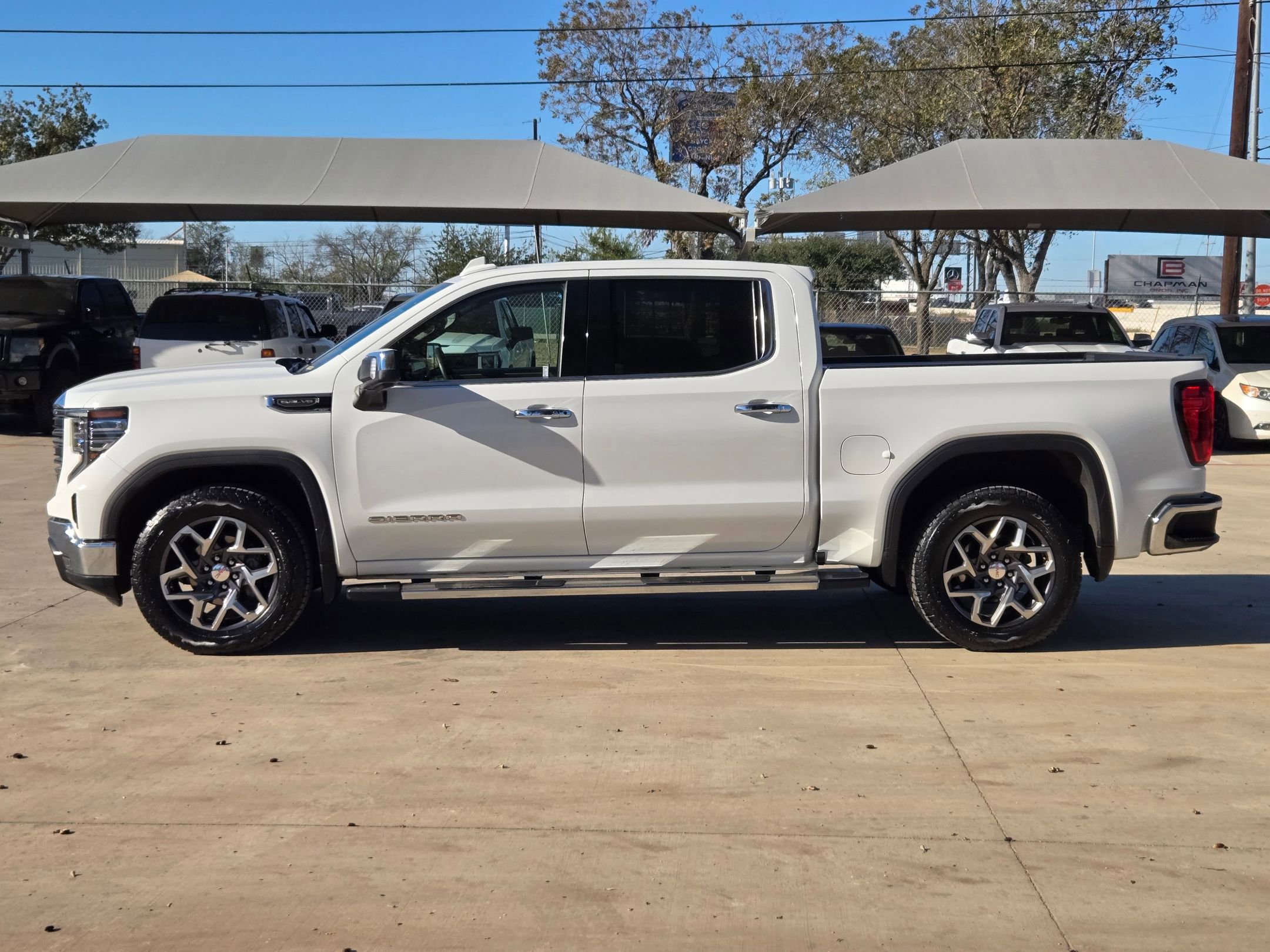 2022 Gmc Sierra 1500 SLT photo 4