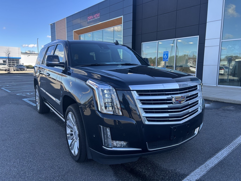 2019 Cadillac Escalade Platinum's photo