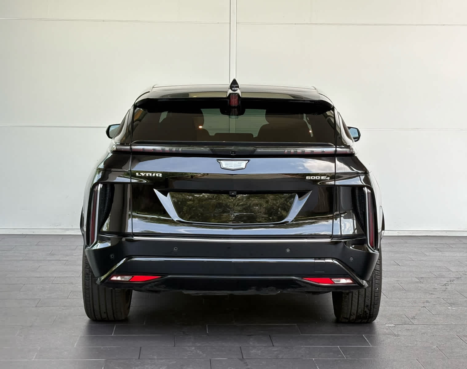 2024 Cadillac Lyriq Luxury photo 3