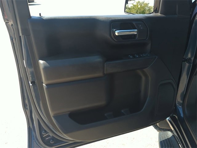 2022 Chevrolet Silverado 1500 Custom photo 4