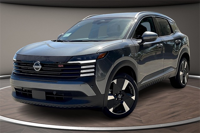 2025 Nissan Kicks SR's photo