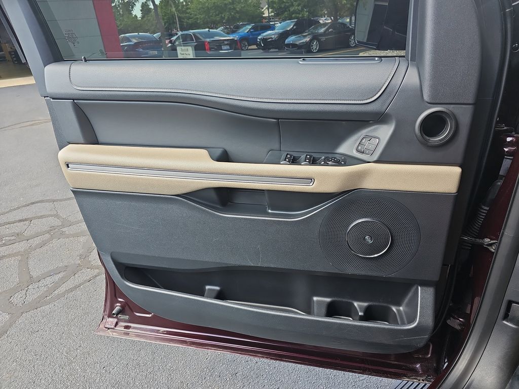 2024 Ford Expedition MAX Limited photo 28
