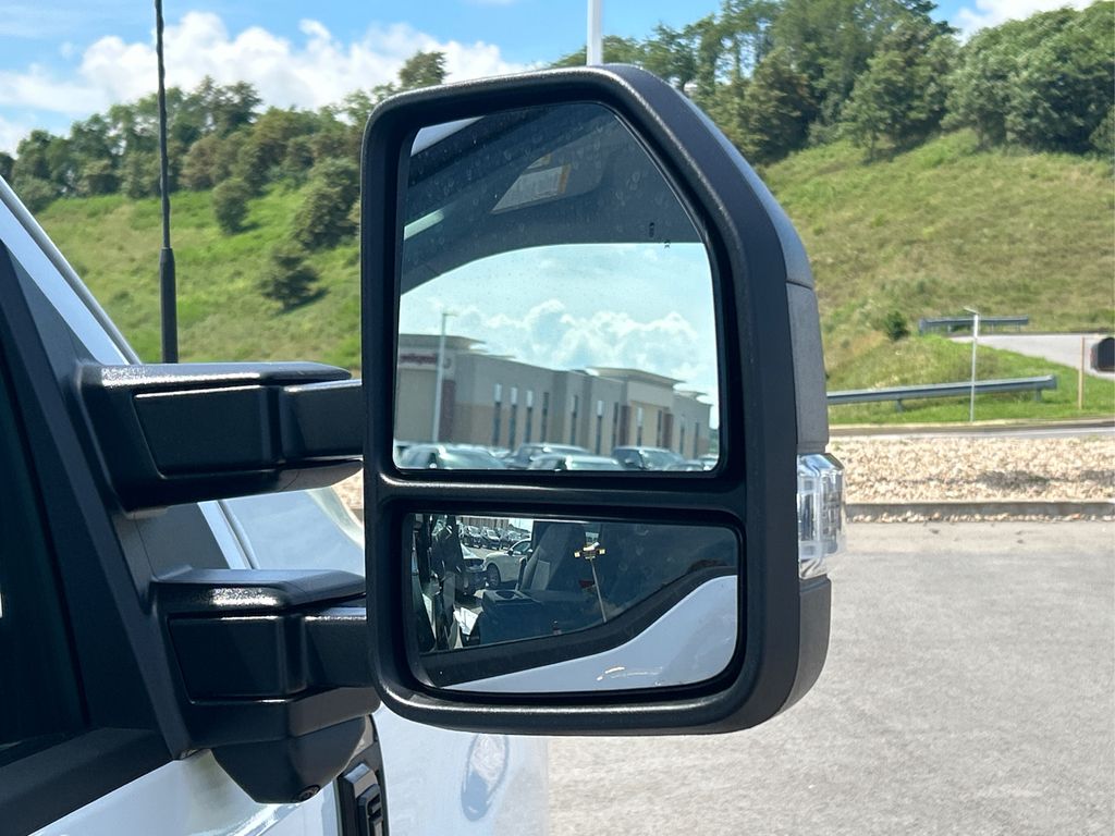 2025 Ford F-350 XL photo 15