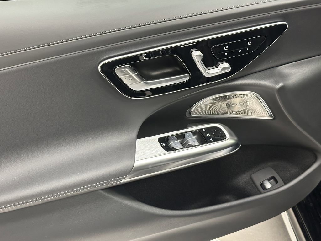 2026 Mercedes Benz E 450 4MATIC photo 10