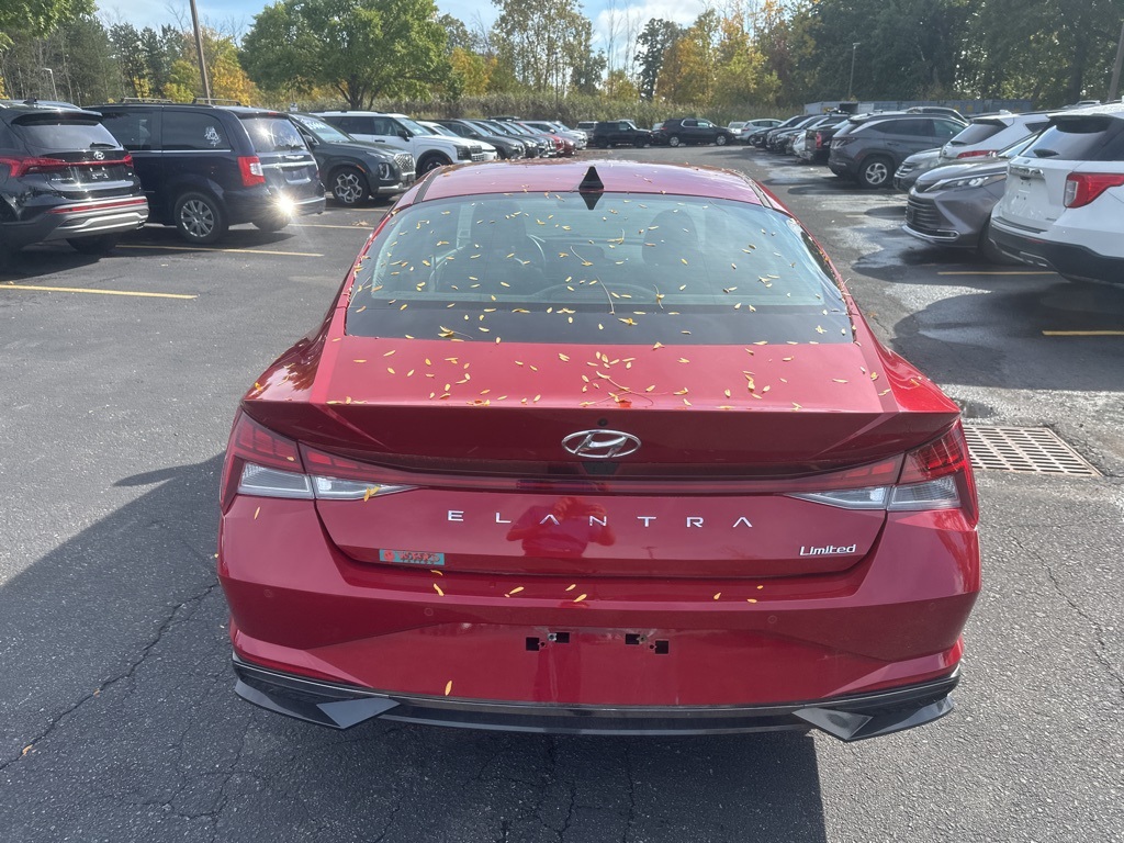 2023 Hyundai Elantra Limited photo 8