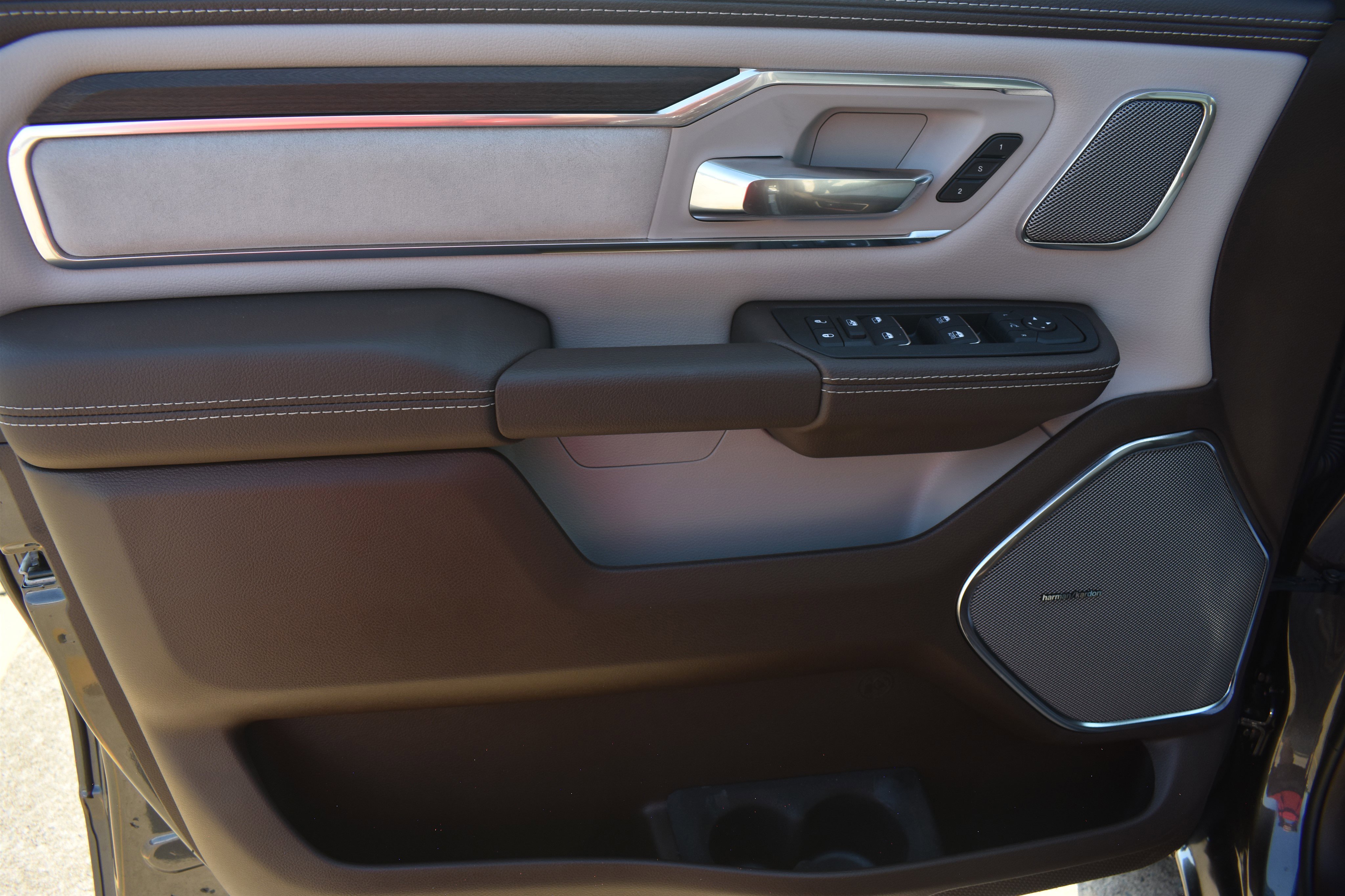 2026 Ram 1500 Laramie photo 6