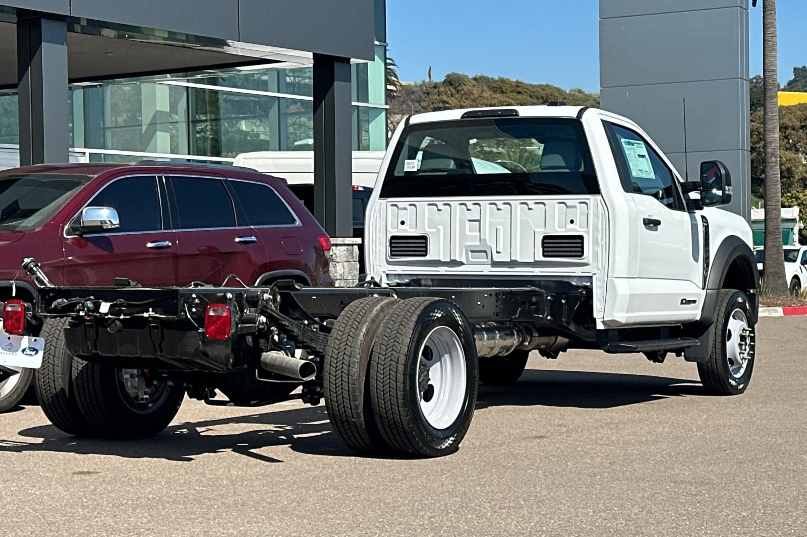 2025 Ford F-550 XL photo 3