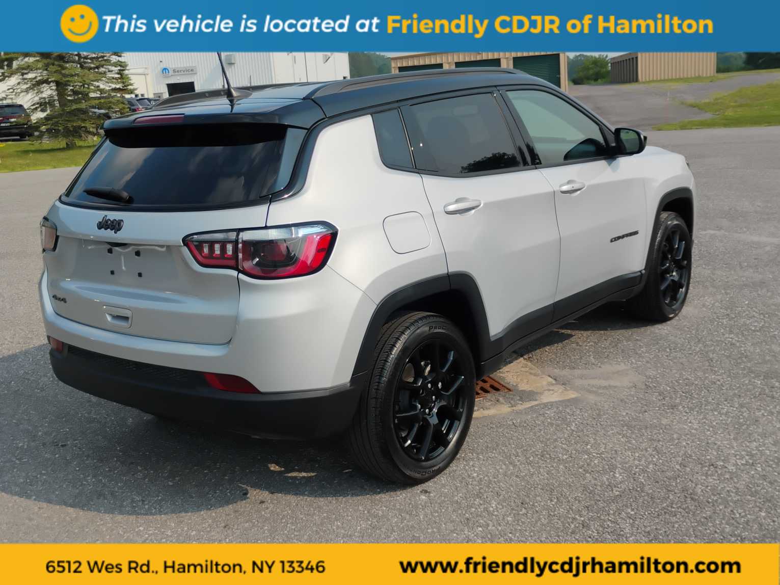 2024 Jeep Compass Latitude photo 3
