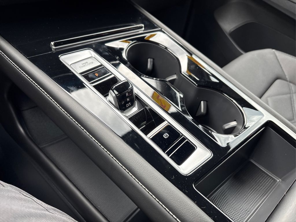 2024 Volkswagen Atlas Cross Sport SE Technology photo 31