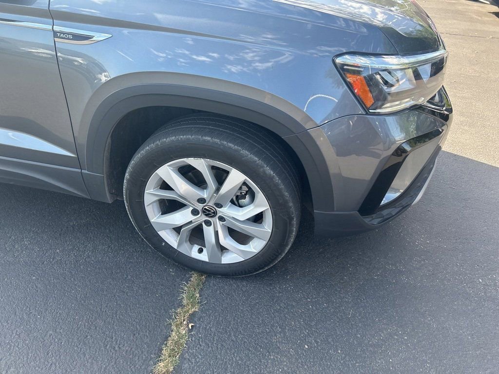 2023 Volkswagen Taos S photo 10