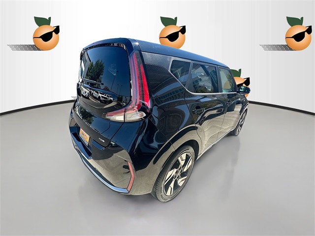 2023 Kia Soul GT-Line photo 7