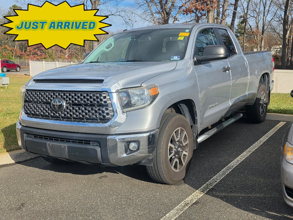 2019 Toyota Tundra SR5's photo